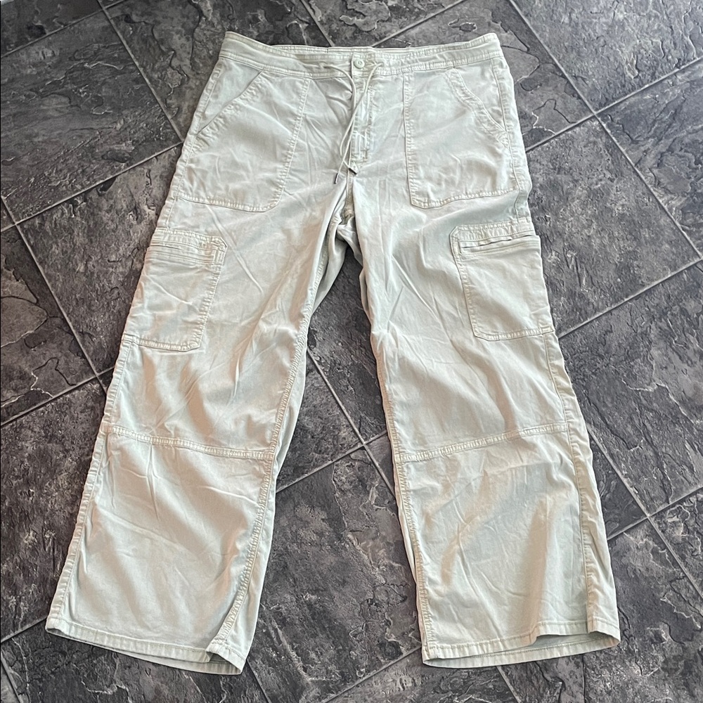 AMERICAN EAGLE Women’s Y2K Wide-leg Soft Green Cargo Pants Streetwear Coastal